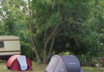 Camping Les Usages