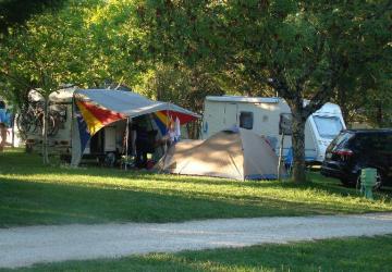 Camping LES GRAVES