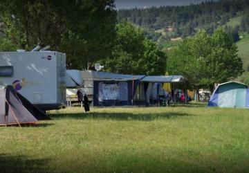 Camping La Cigale de L'Allier